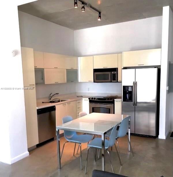 234 NE 3rd St LPH09, Miami, Florida 33132