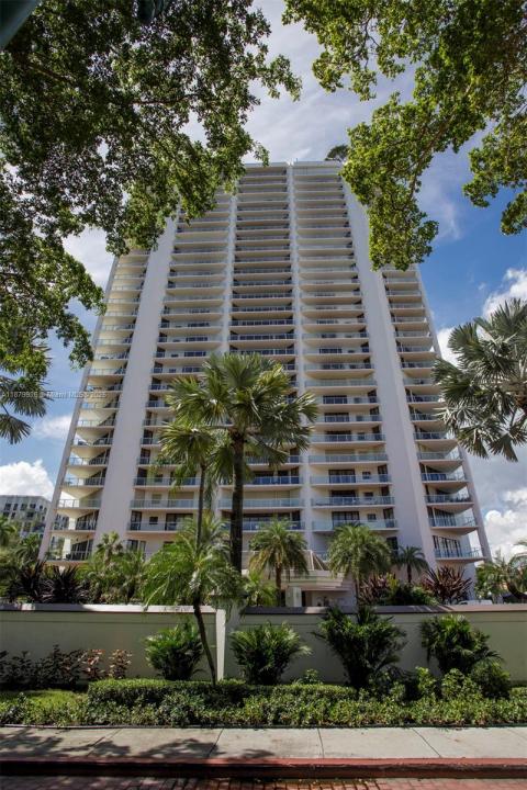 19500 Turnberry Way 3C, Aventura, Florida 33180, Amerika Birleşik Devletleri