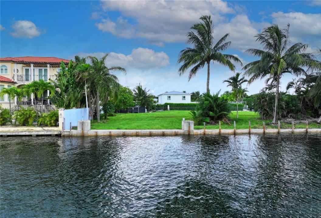 2210 NE 124th St, North Miami, Florida 33181
