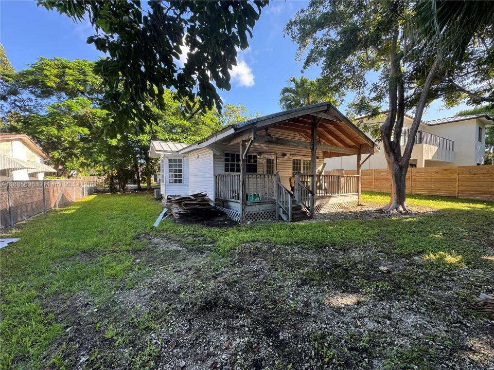 8920 SW 157th St, Palmetto Bay, Florida 33157