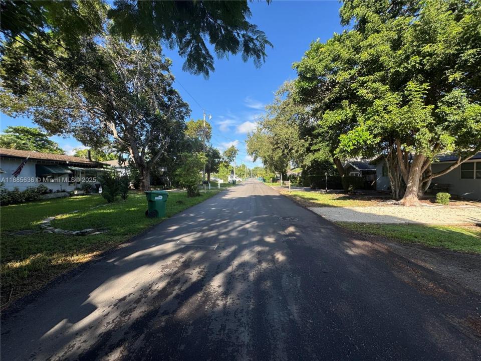 8920 SW 157th St, Palmetto Bay, Florida 33157