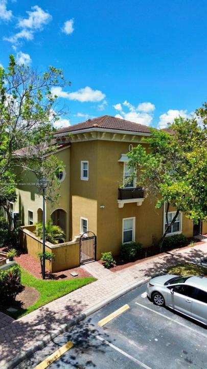 2851 W Prospect Rd 704, Tamarac, フロリダ 33309, アメリカ合衆国