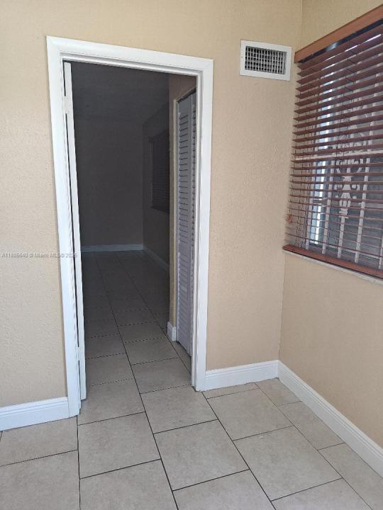 12325 NW 19th Ave 12325, Miami, 佛罗里达州 33167, 美国