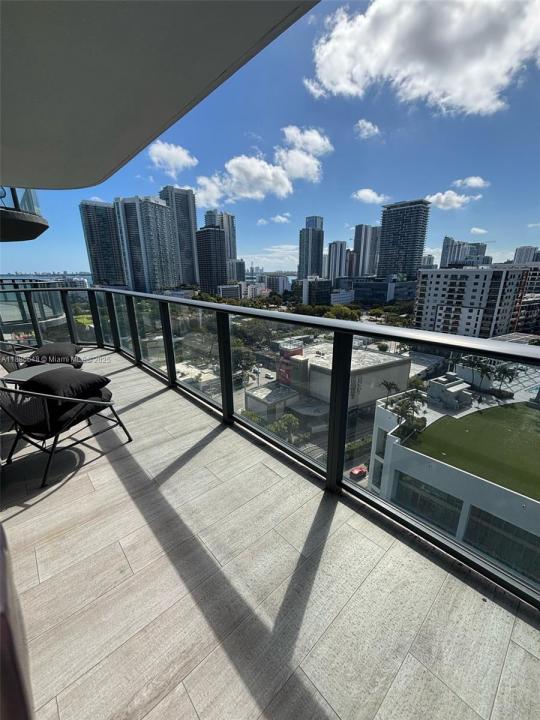121 NE 34th St 1503, Miami, Floride 33137, États-Unis