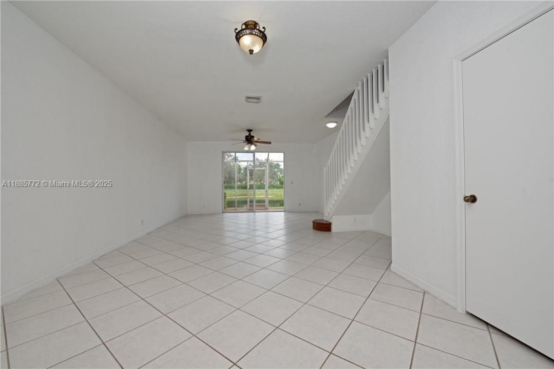2470 Cordoba Bnd 2470, Weston, 佛罗里达州 33327, 美国