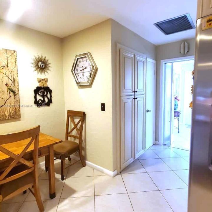 230 SE 4th St, Dania Beach, Flórida 33004, Estados Unidos