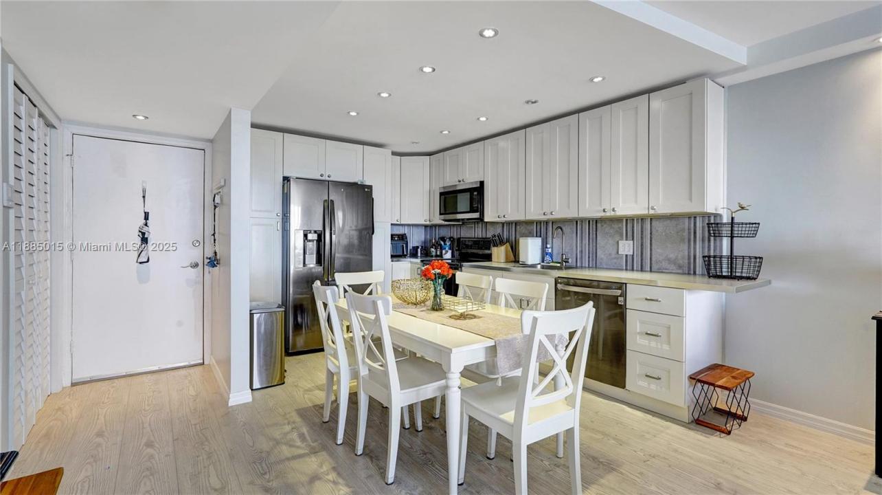 1301 NE Miami Gardens Dr 512W, Miami, Flórida 33179, Estados Unidos
