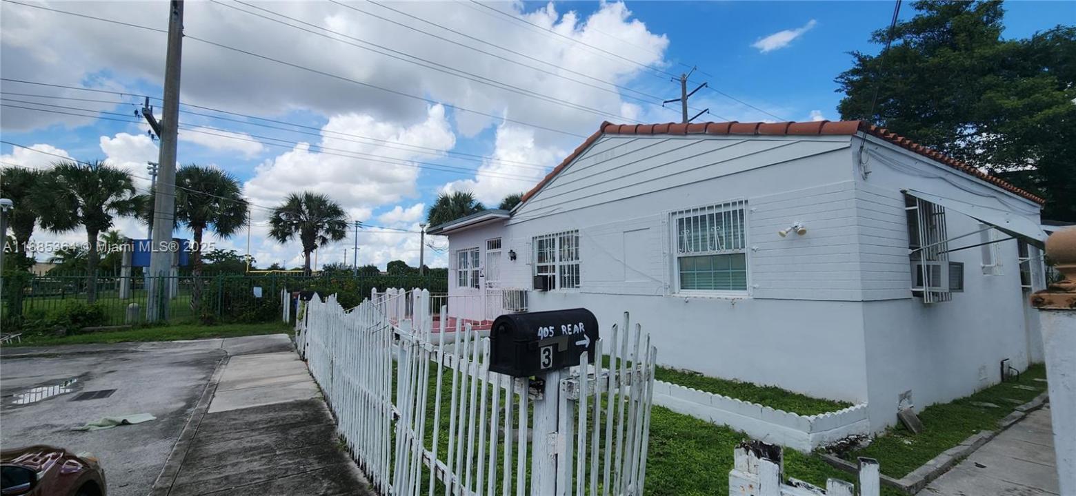 405 NW 64th St, Miami, Floride 33150, États-Unis