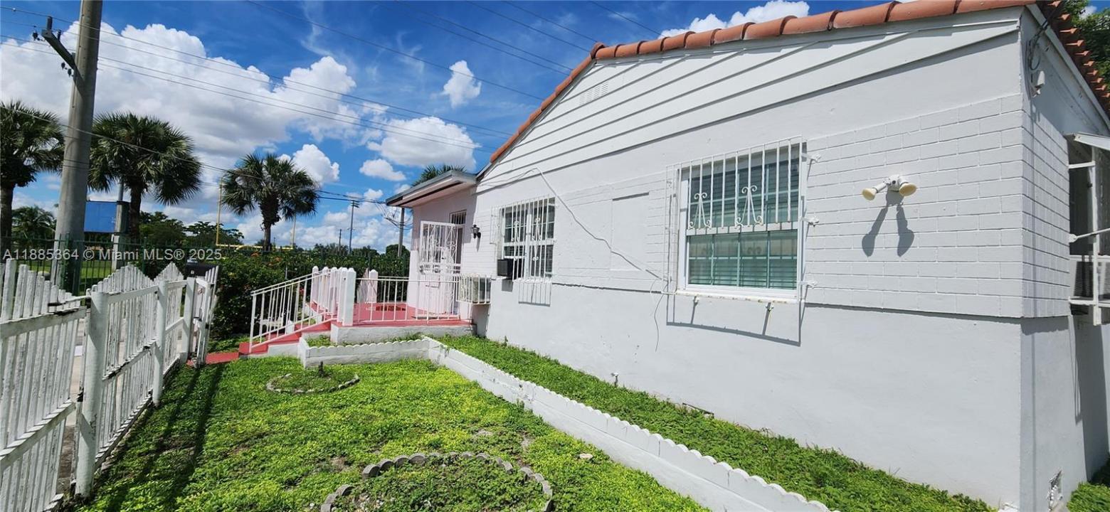 405 NW 64th St, Miami, Floride 33150, États-Unis