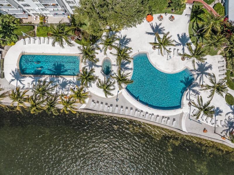 680 NE 64th St A505, Miami, Floride 33138, États-Unis