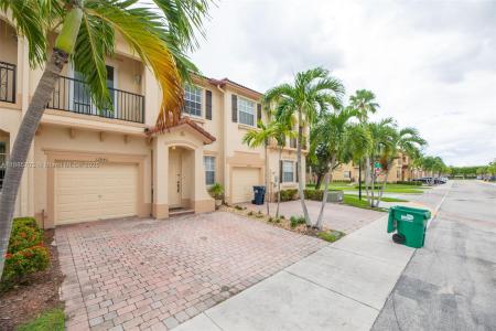 12842 SW 135th St 12842, Miami, Florida 33186, USA