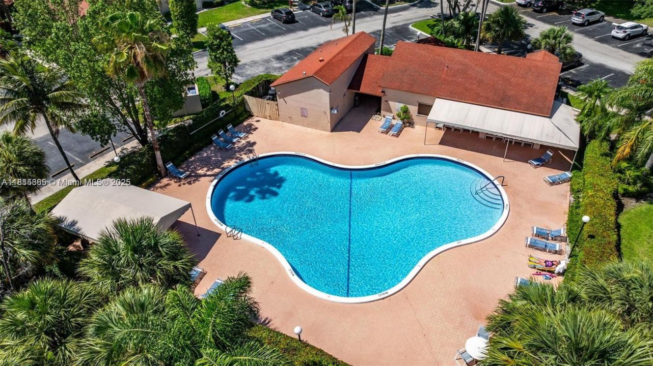 2768 S Carambola Cir S 304, Coconut Creek, פלורידה 33066, ארצות הברית של אמריקה