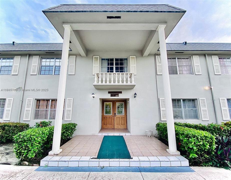 1520 Mckinley St 216E, Hollywood, Florida 33020, USA