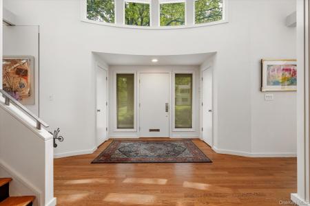 16 Polo Field Lane, North Hempstead, ニューヨーク 11020, アメリカ合衆国