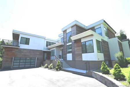 43 Smugglers Path, Riverhead, New York 11947, HOA KỲ