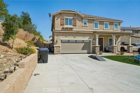 Pine Leaf Avenue, Fontana, Califórnia 92336, Estados Unidos