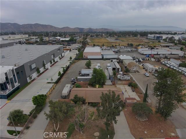 Rose, Fontana, Califórnia 92337, Estados Unidos