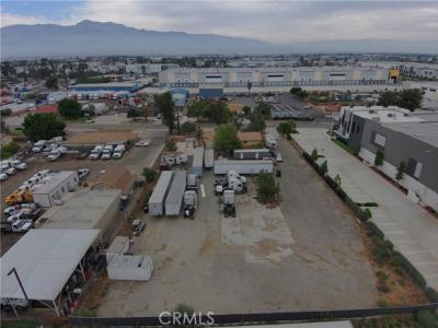 Rose, Fontana, Califórnia 92337, Estados Unidos