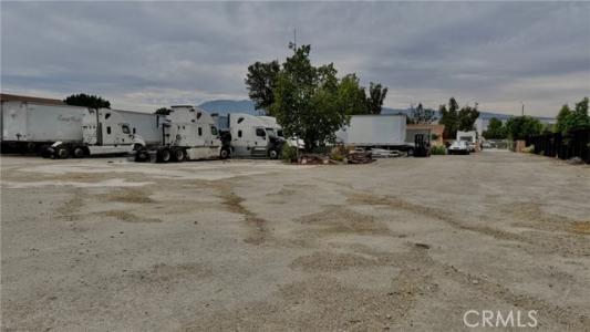 Rose, Fontana, Califórnia 92337, Estados Unidos