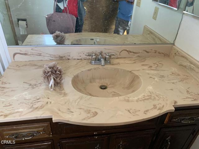 Symeron Road, Apple Valley, California 92307