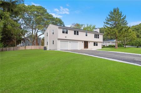 75 Walnut Road, North Kingstown, RI 02852, USA