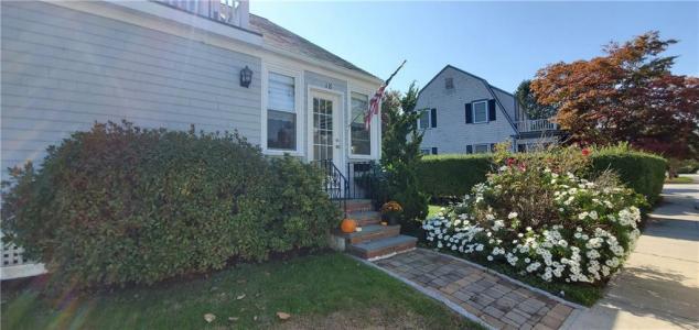 18 Palmer Street, Newport, RI 02840, USA