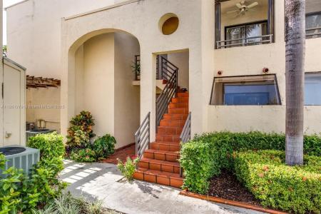 3558 Magellan Cir 132, Aventura, Florida 33180, USA