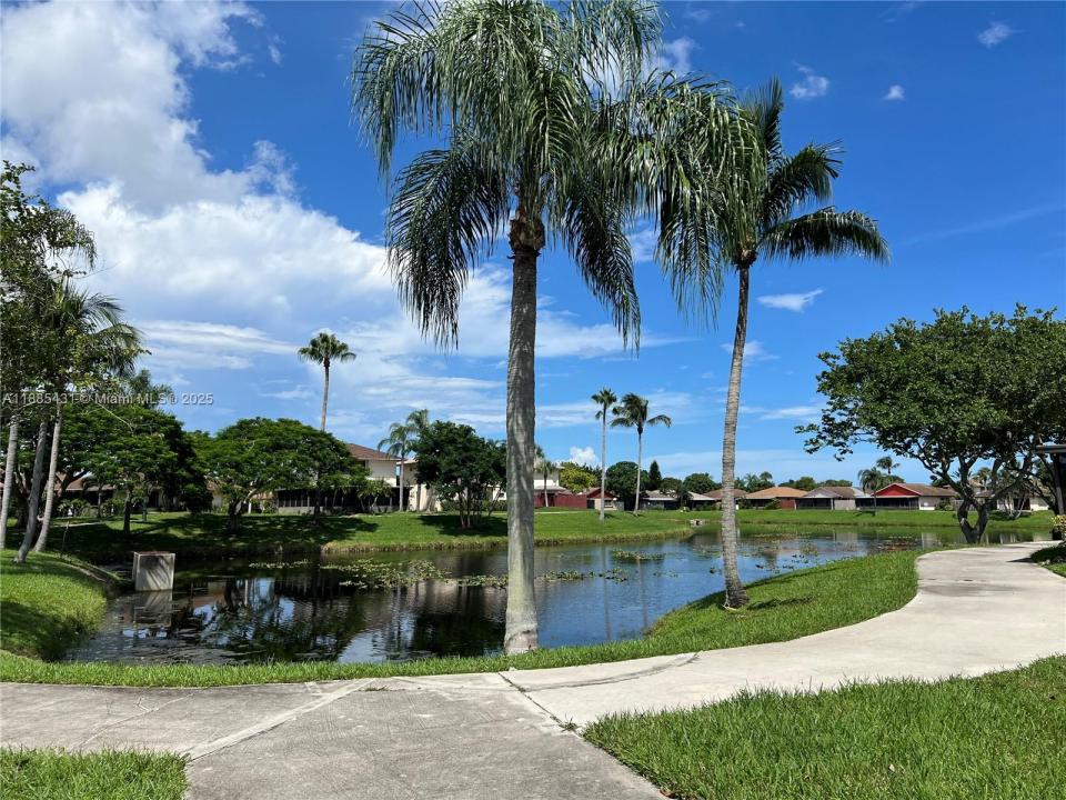 5445 Mendoza St, West Palm Beach, Florida 33415