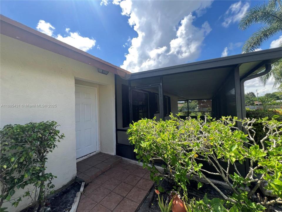 5445 Mendoza St, West Palm Beach, Florida 33415
