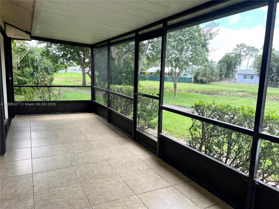 5445 Mendoza St, West Palm Beach, Florida 33415