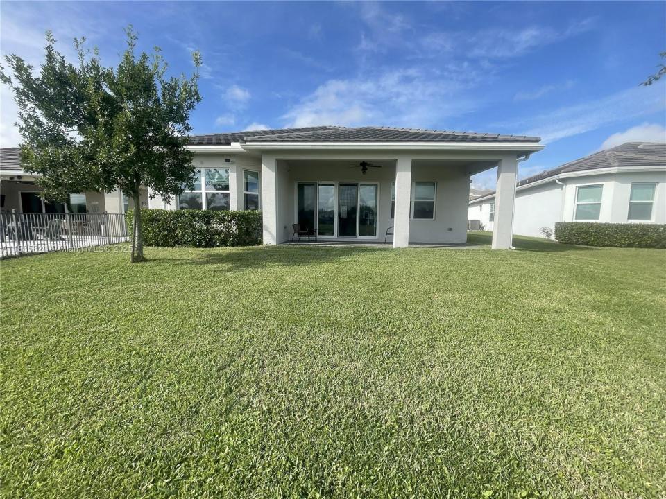 16053 Rain Lilly Way, Westlake, Florida 33470