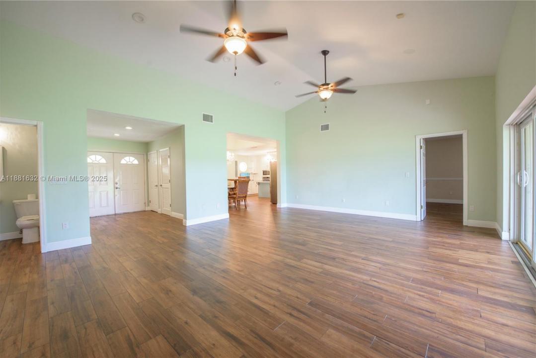 19275 SW 256th St 19275, Homestead, פלורידה 33031, ארצות הברית של אמריקה 