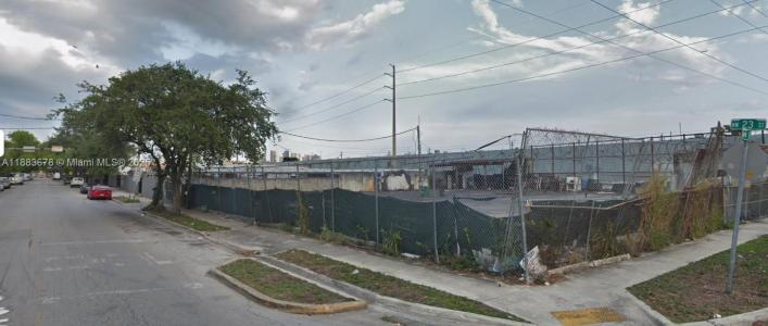 1880 NW 23rd St, Miami, Florida 33142