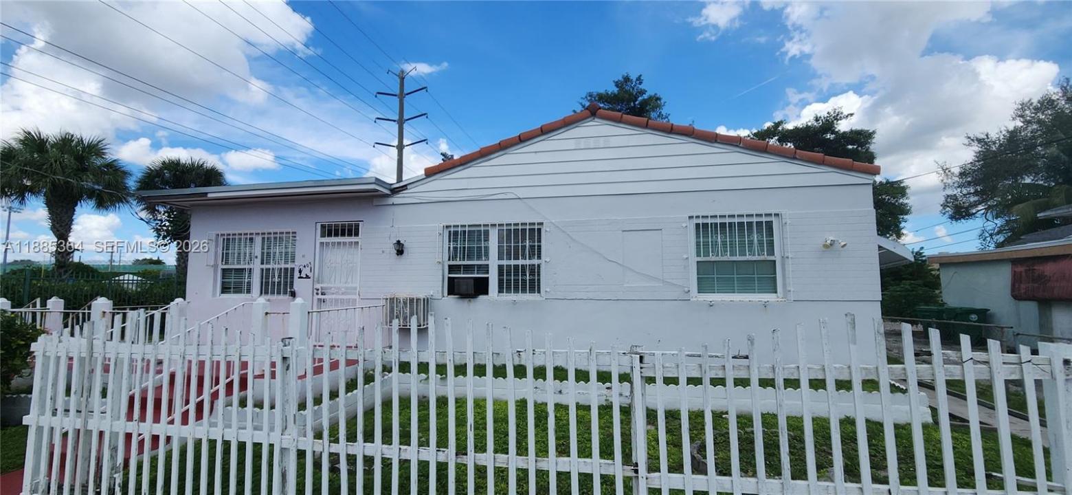 405 NW 64th St, Miami, فلوريدا 33150, الولايات المتحدة