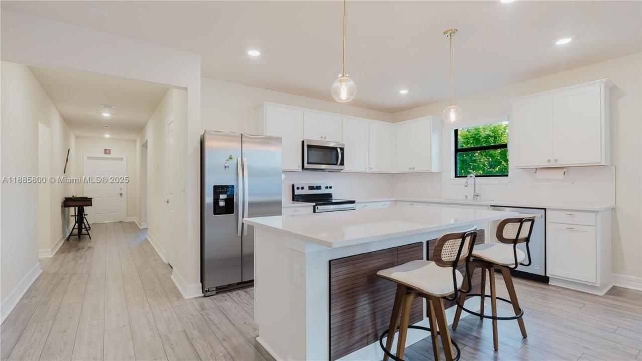 3001 Hibiscus Ave, Lauderdale Lakes, Florida 33311