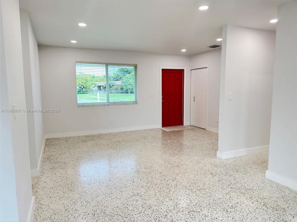 10760 SW 66th Dr 10760, Miami, Флорида 33173, Соединенные Штаты