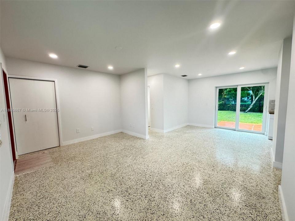10760 SW 66th Dr 10760, Miami, Флорида 33173, Соединенные Штаты