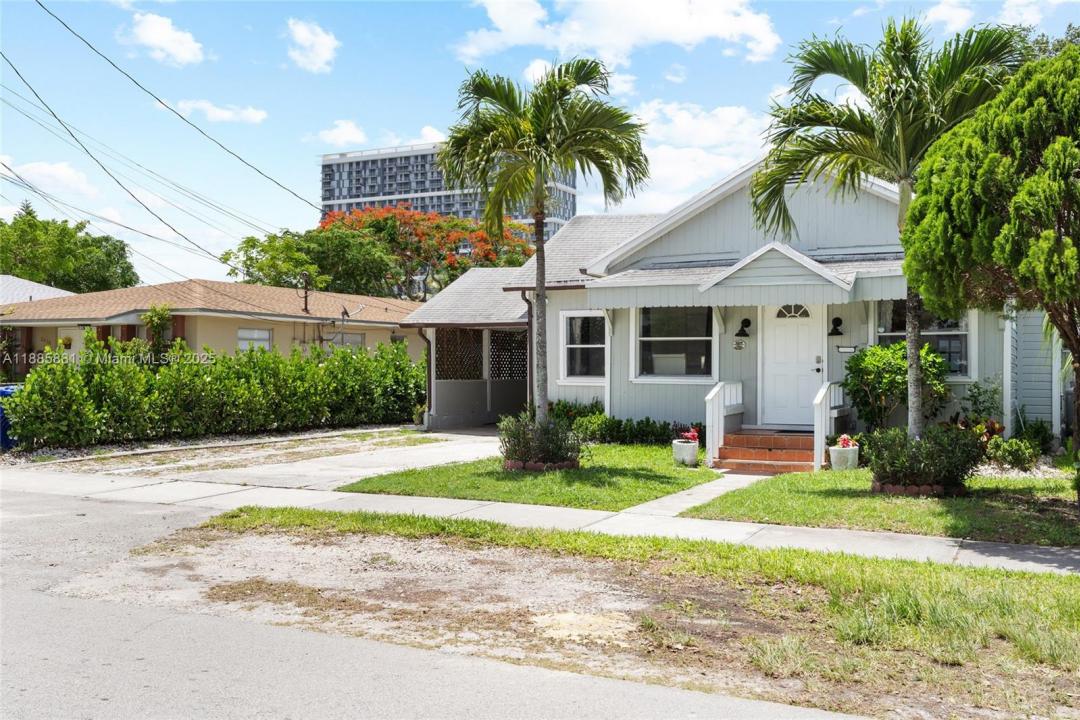 2946 SW 26th St, Miami, Флорида 33133, Соединенные Штаты