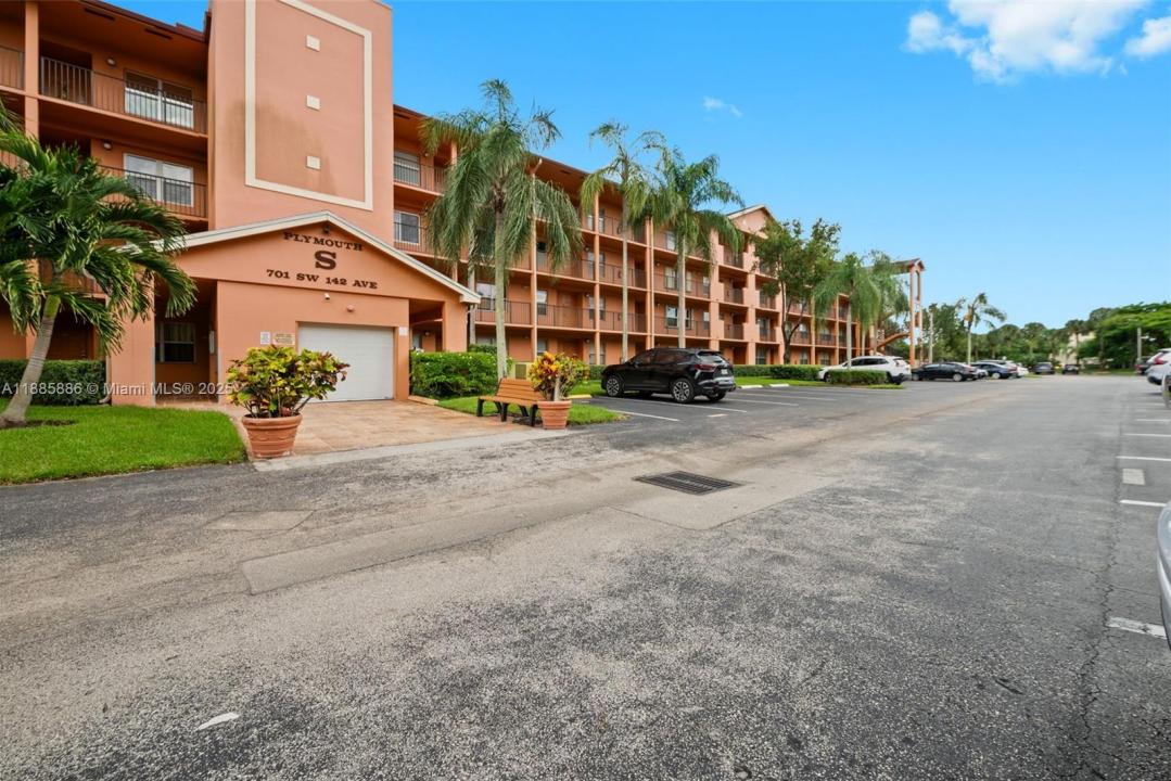 701 SW 142nd Ave 110S, Pembroke Pines, Flórida 33027, Estados Unidos