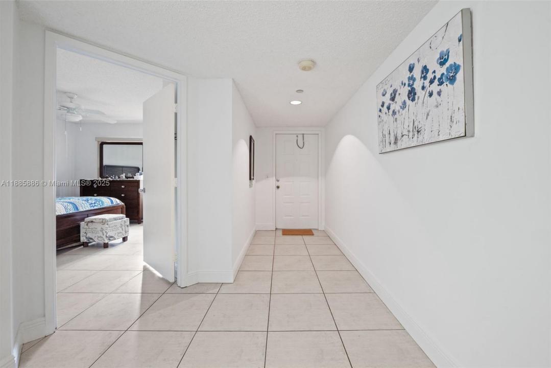 701 SW 142nd Ave 110S, Pembroke Pines, Flórida 33027, Estados Unidos