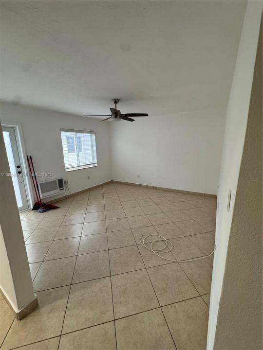 1625 Dewey St 2, Hollywood, فلوريدا 33020, الولايات المتحدة