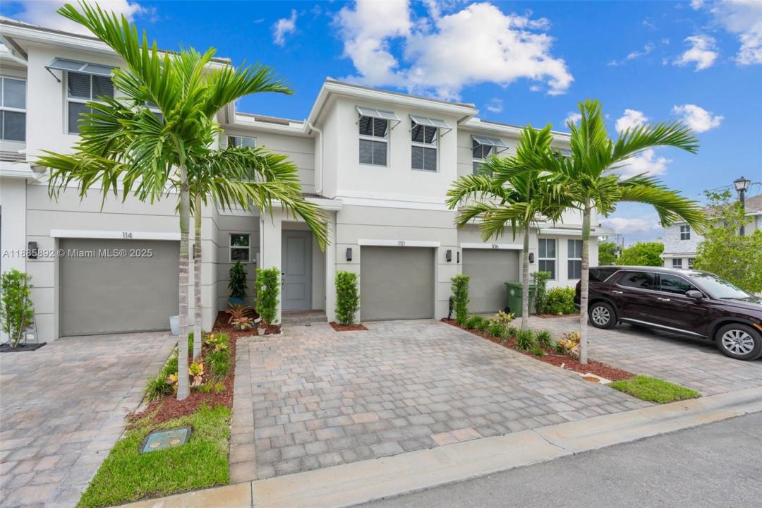 110 SW 171st Way, Pembroke Pines, Florida 33027