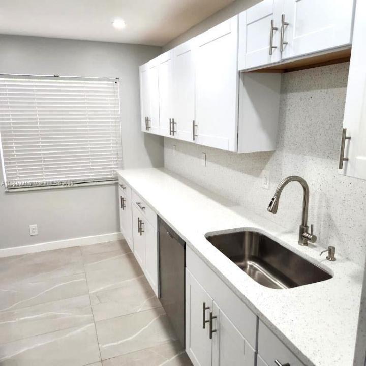 1335 NW 94th Way 1335, Coral Springs, Флорида 33071, Соединенные Штаты