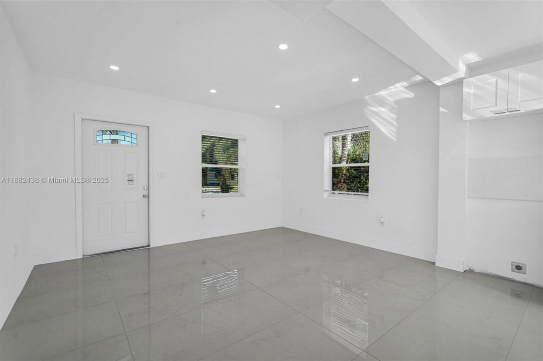 15955 NW 21st Ave, Miami Gardens, 佛罗里达州 33054, 美国