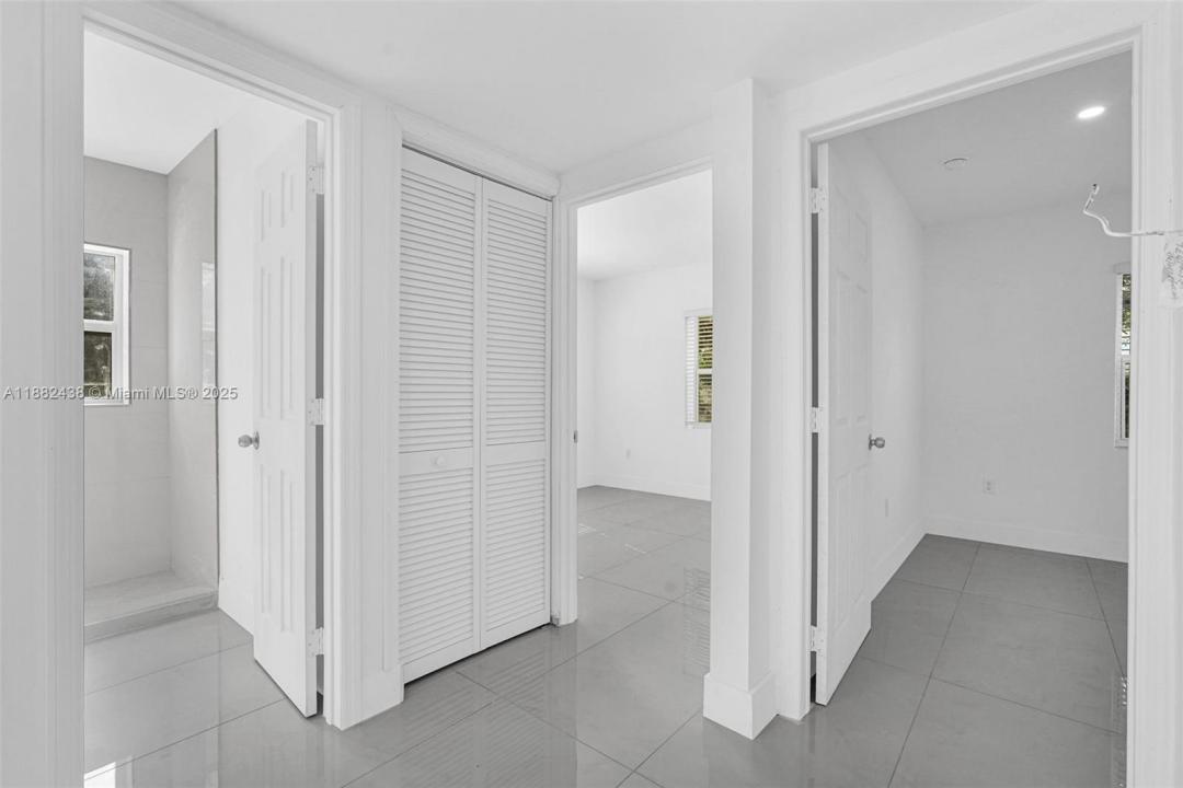 15955 NW 21st Ave, Miami Gardens, 佛罗里达州 33054, 美国