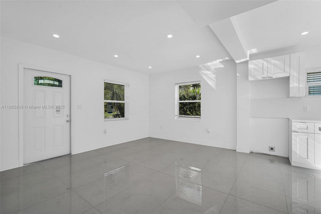 15955 NW 21st Ave, Miami Gardens, 佛罗里达州 33054, 美国