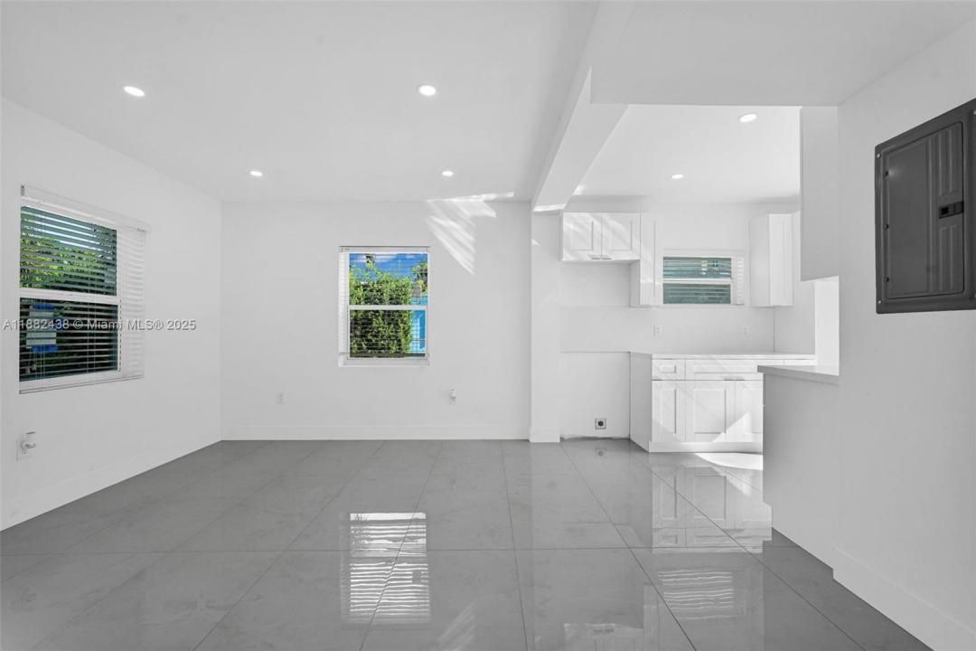 15955 NW 21st Ave, Miami Gardens, 佛罗里达州 33054, 美国