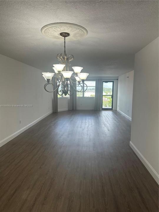 20840 San Simeon Way 709, Miami, Floride 33179, États-Unis