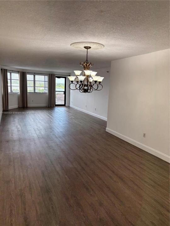 20840 San Simeon Way 709, Miami, Floride 33179, États-Unis