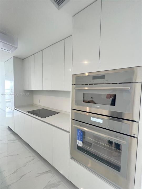 700 NE 24th St 1006, Miami, フロリダ 33137, アメリカ合衆国
